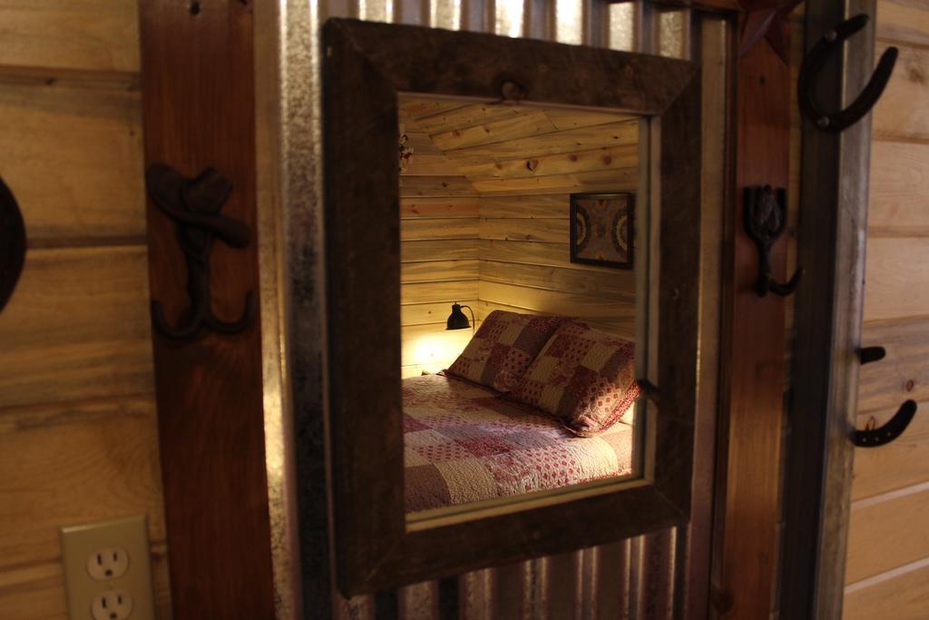 Silver Cabin In The Western Barn Monticello Zewnętrze zdjęcie